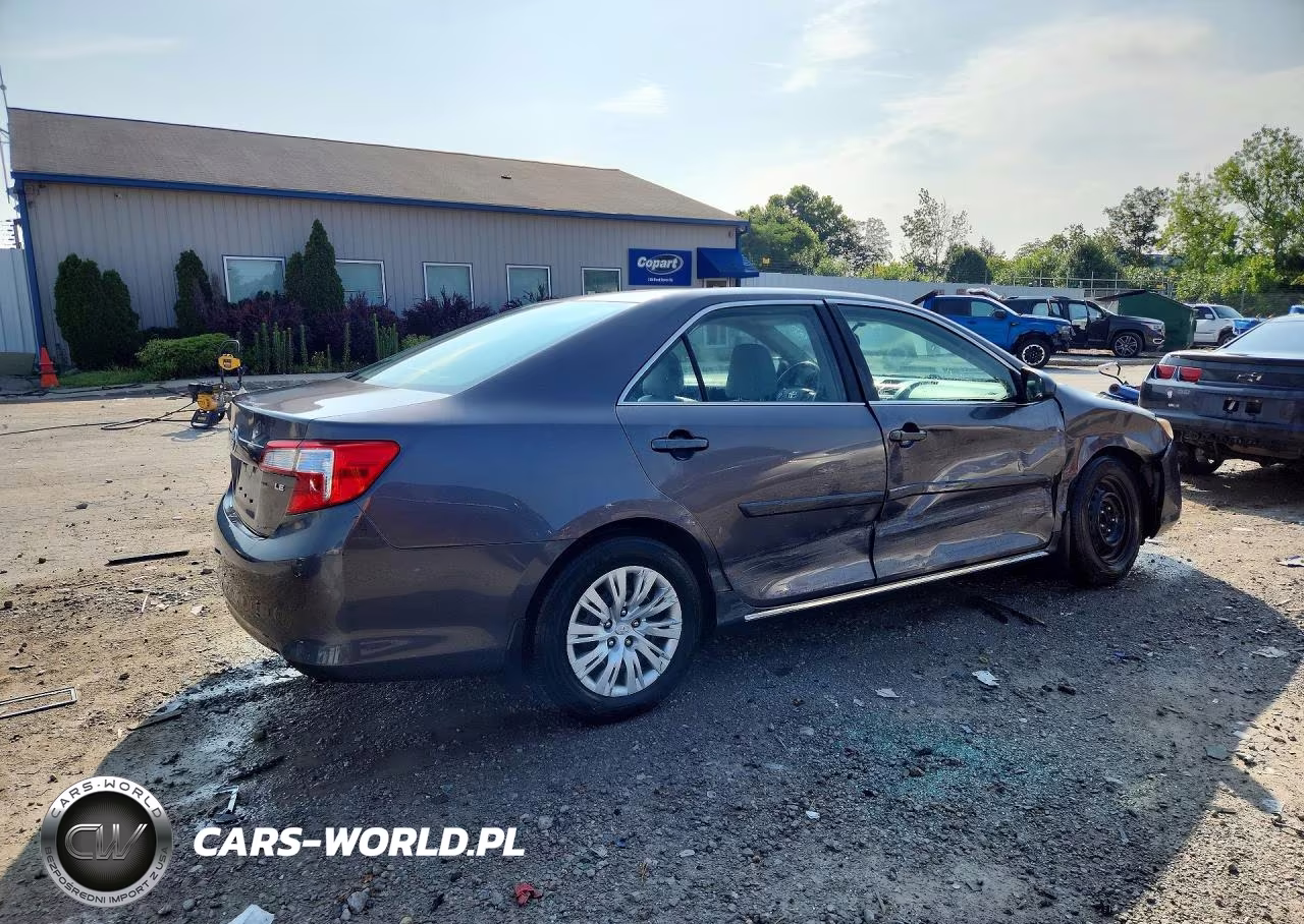 2014 Toyota Camry Le VIN:4T1BF1FK1EU780169 - 3