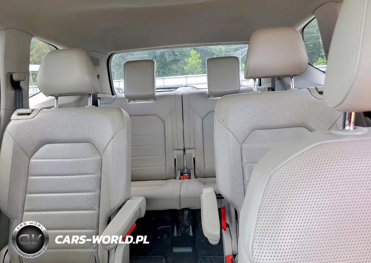 2018 Volkswagen Atlas Sel Premium VIN:1V2NR2CA0JC587696 - 10
