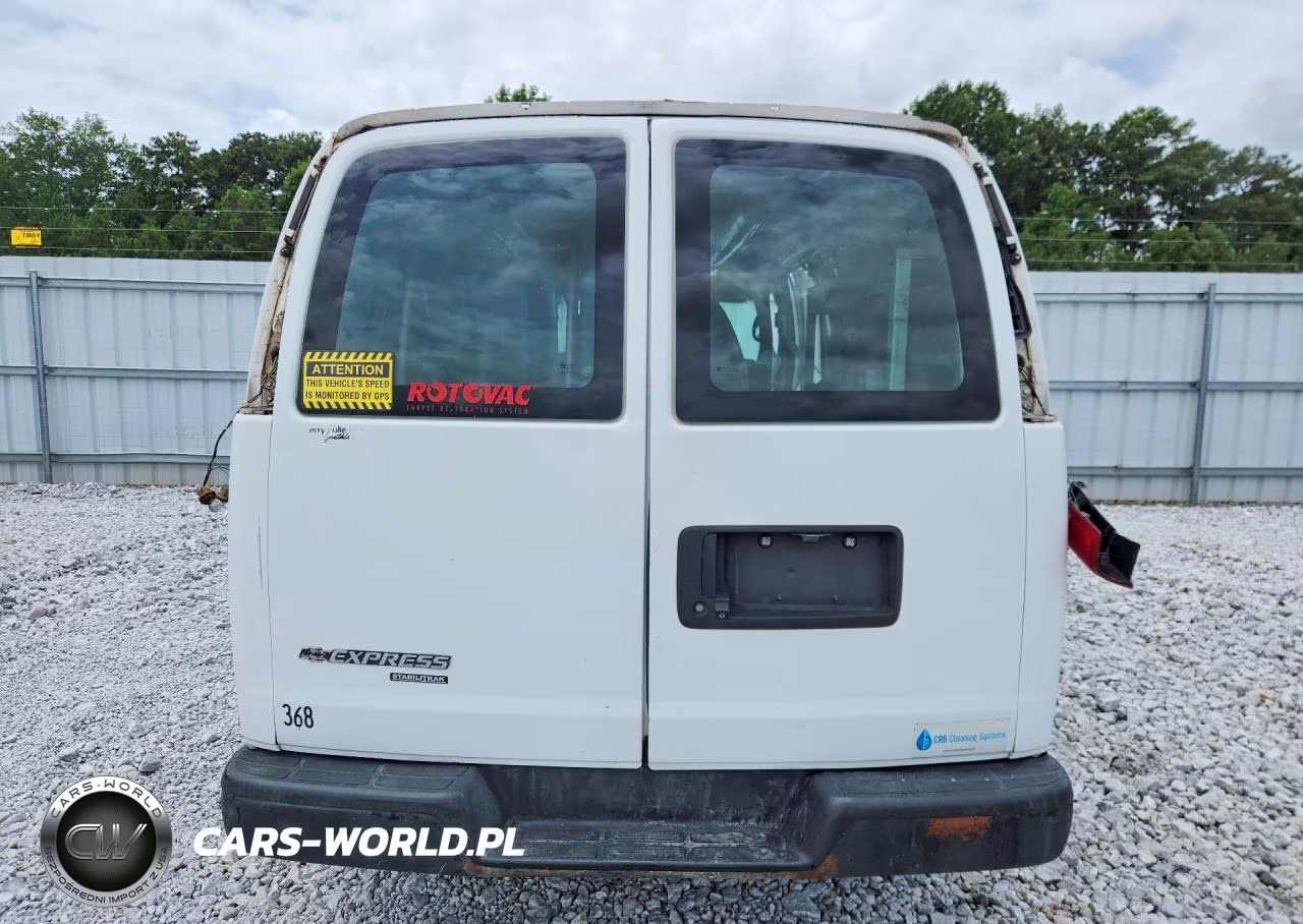 2015 Chevrolet Express G2500 VIN:1GCWGFCF4F1285734 - 6