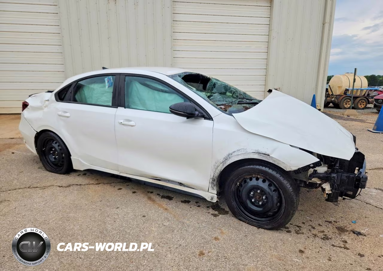 2024 Kia Forte Gt Line VIN:3KPF54AD7RE714958 - 4