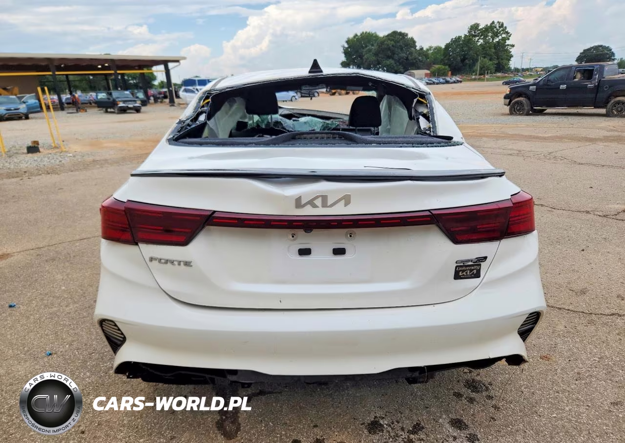 2024 Kia Forte Gt Line VIN:3KPF54AD7RE714958 - 6