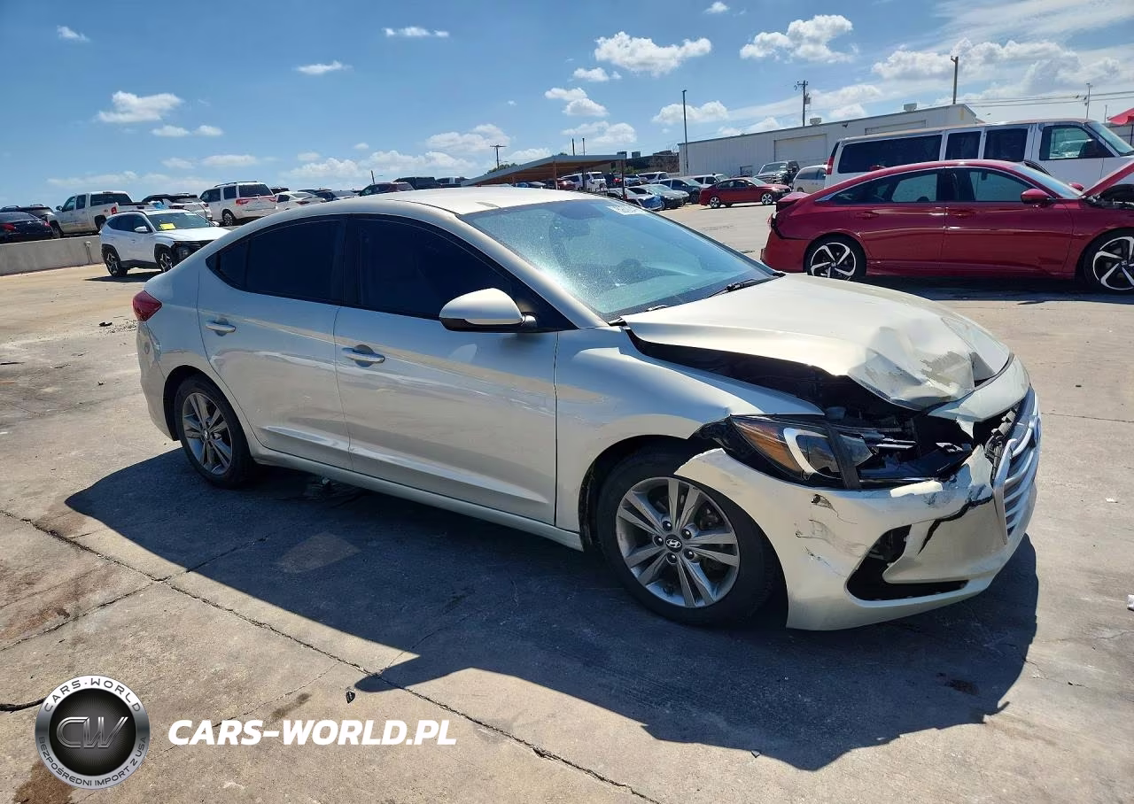 2017 Hyundai Elantra Se VIN:5NPD84LF6HH041314 - 4