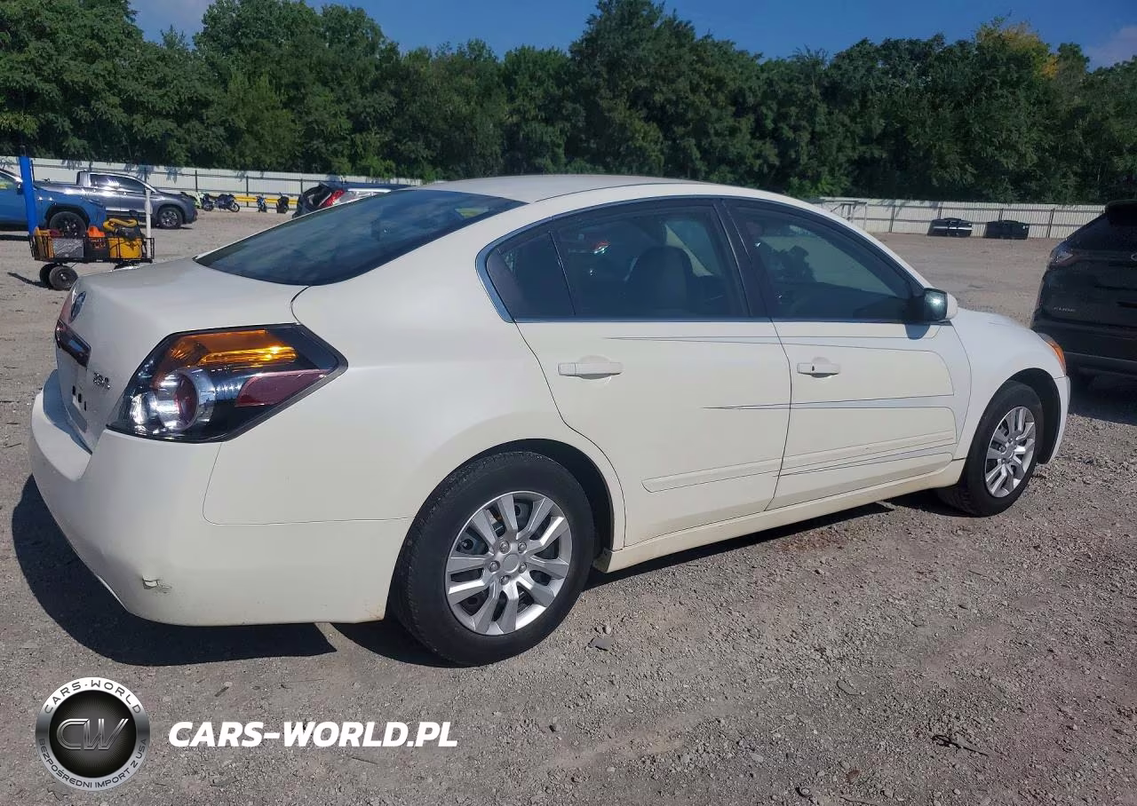 2012 Nissan Altima 2.5 VIN:1N4AL2AP4CC200035 - 3