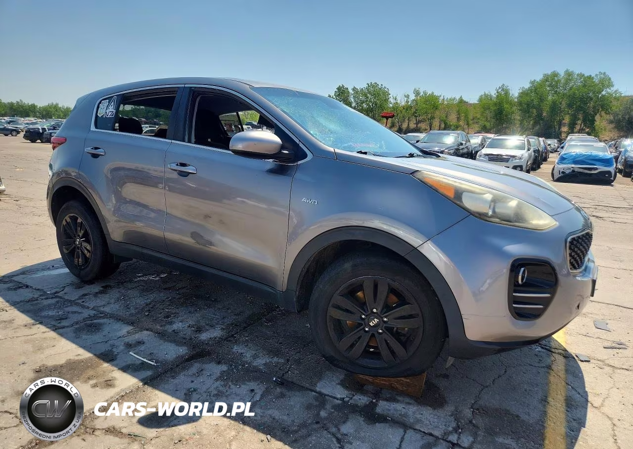 2018 Kia Sportage Lx VIN:KNDPMCAC6J7325578 - 4