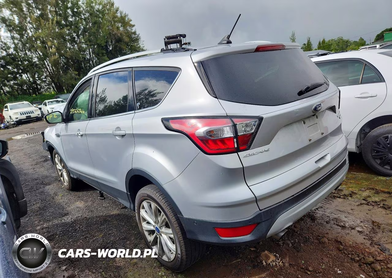 2018 Ford Escape Titanium VIN:1FMCU0J92JUA42707 - 2