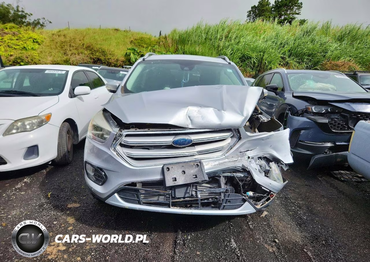 2018 Ford Escape Titanium VIN:1FMCU0J92JUA42707 - 5