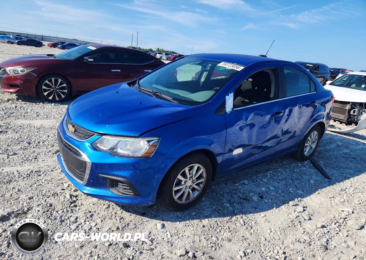2017 Chevrolet Sonic Lt – zdjęcie 1 z 12