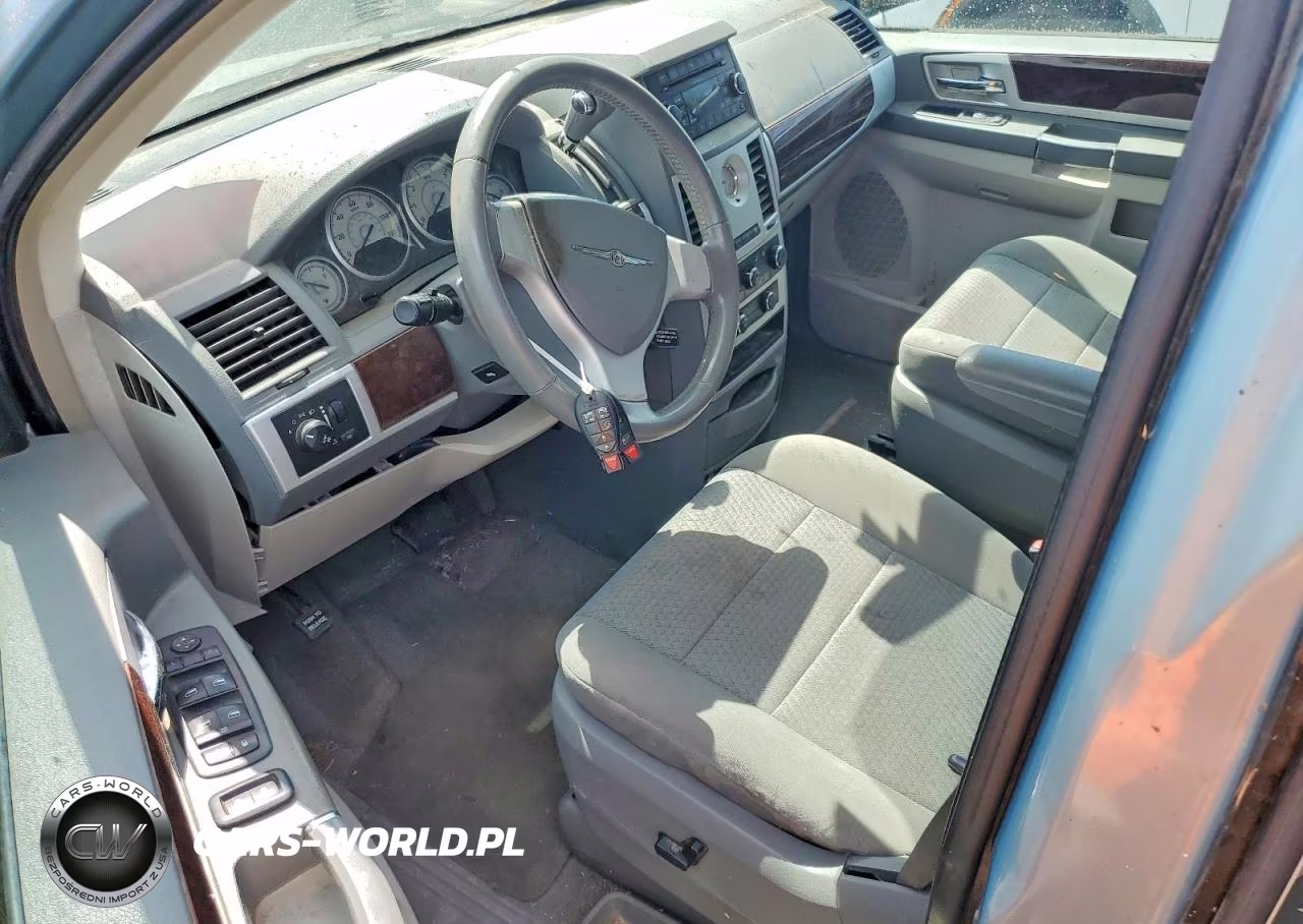 2010 Chrysler Town & Countr VIN:2A4RR5D11AR358805 - 8