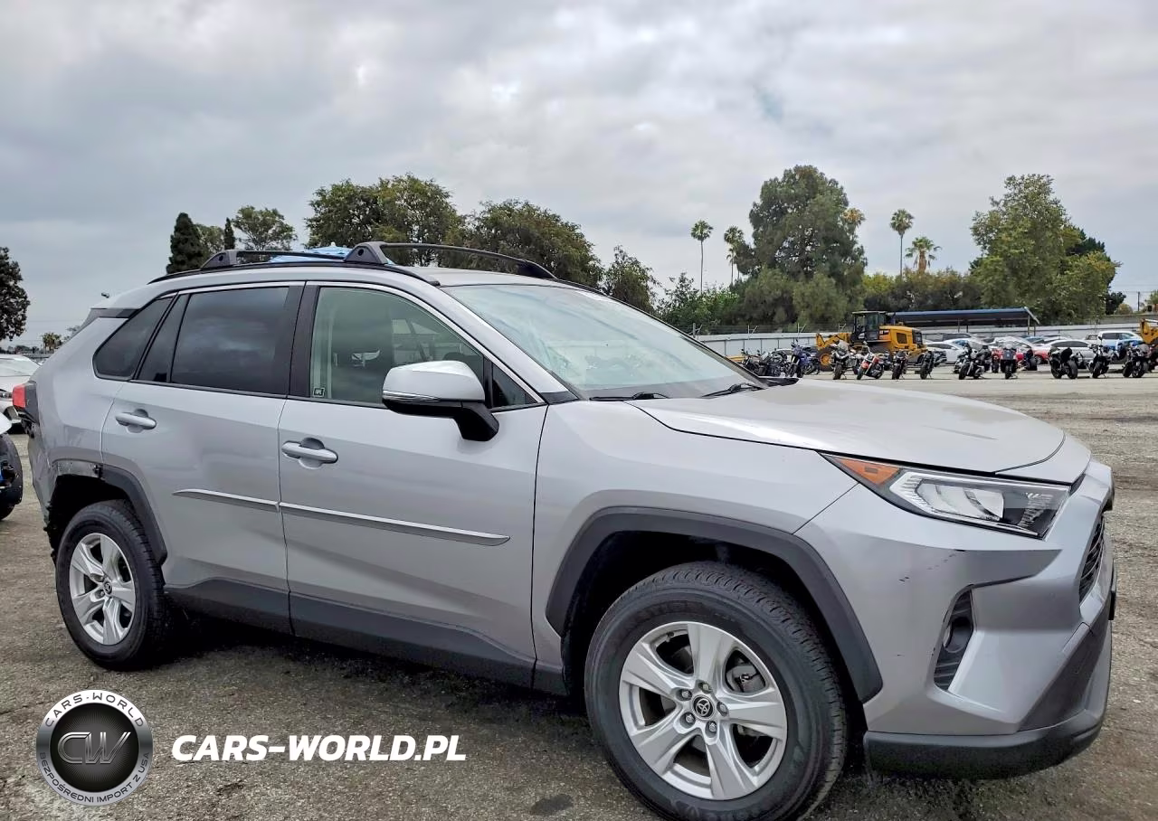 2020 Toyota Rav4 Xle VIN:JTMW1RFV7LD047487 - 4