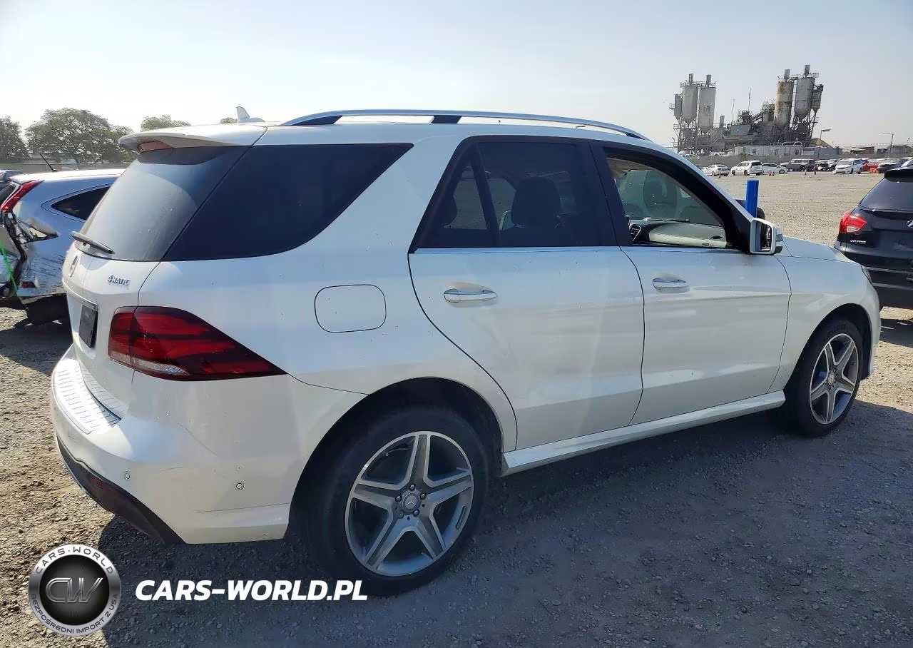 2016 Mercedes-Benz Gle 400 4Matic VIN:4JGDA5GB5GA633211 - 3