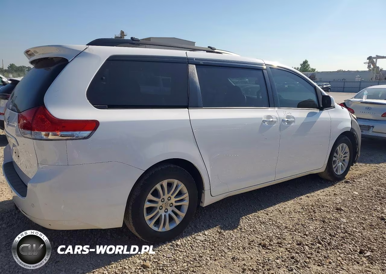 2012 Toyota Sienna Xle 8-Passenger VIN:5TDYK3DC8CS255502 - 3