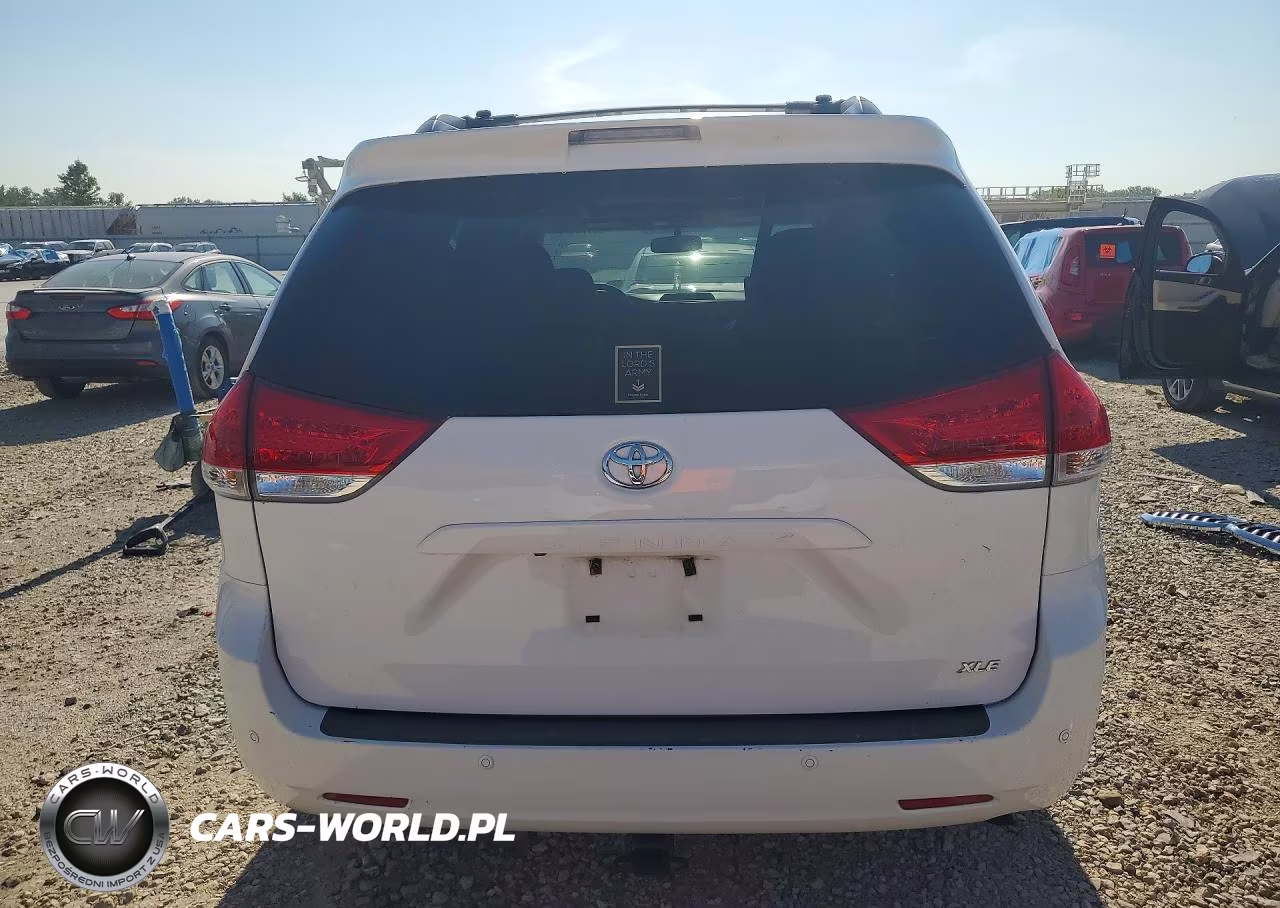 2012 Toyota Sienna Xle 8-Passenger VIN:5TDYK3DC8CS255502 - 6