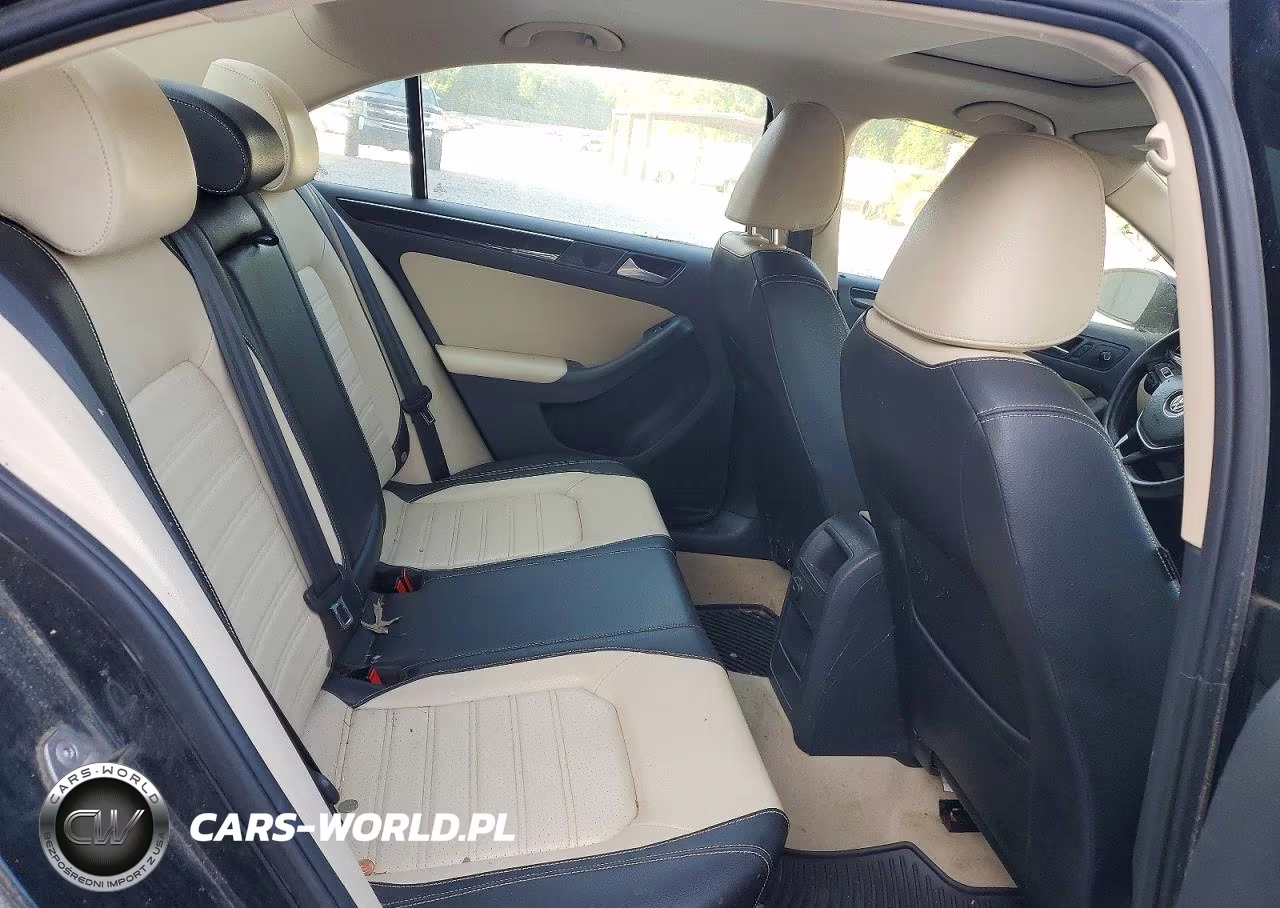 2015 Volkswagen Jetta Sel VIN:3VWL07AJ5FM212053 - 10