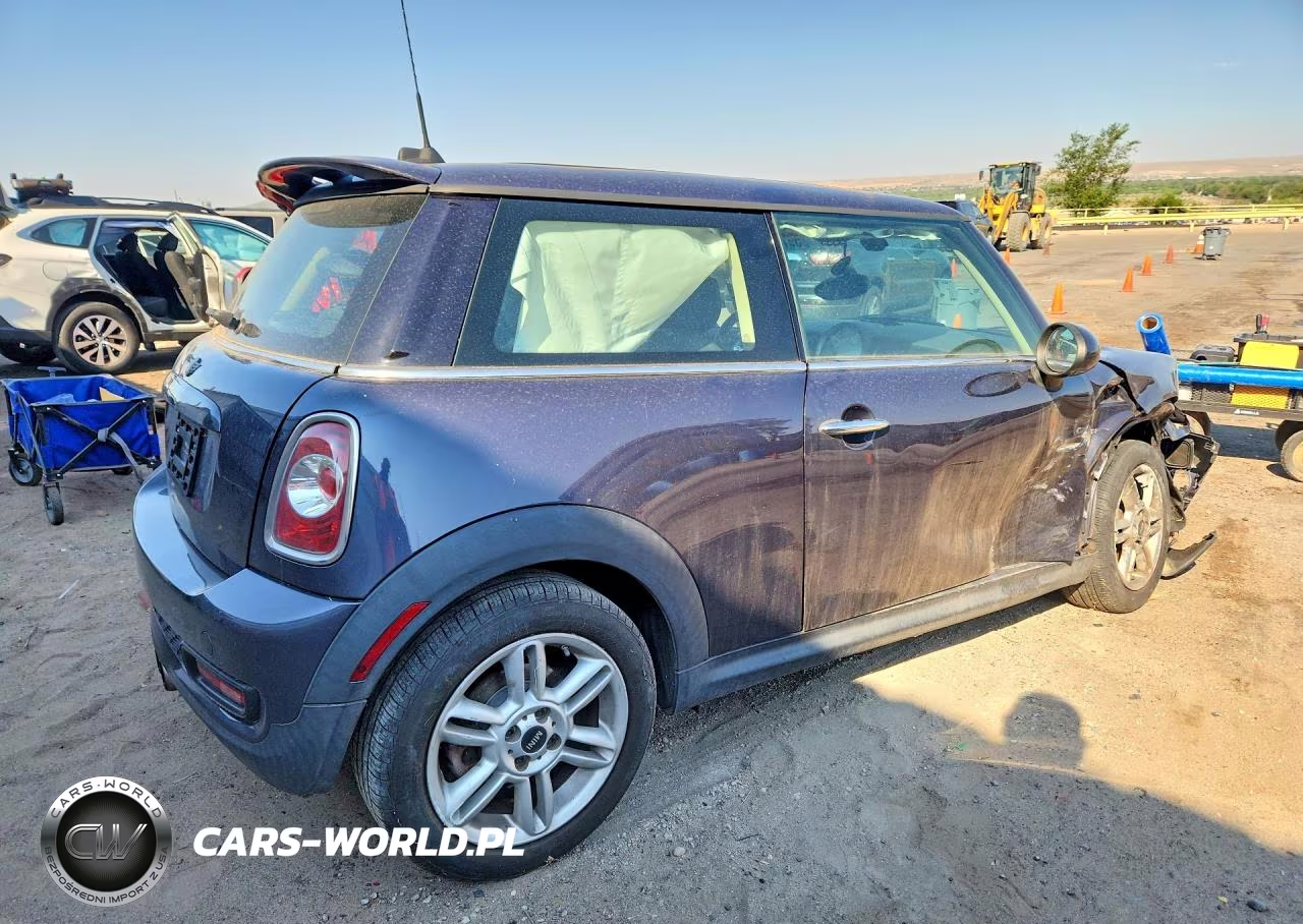 2013 Mini Cooper S VIN:WMWSV3C54DT396745 - 3