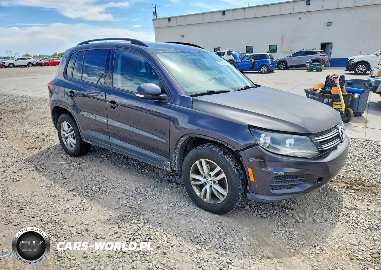 2016 Volkswagen Tiguan S VIN:WVGAV7AXXGW601882 - 4