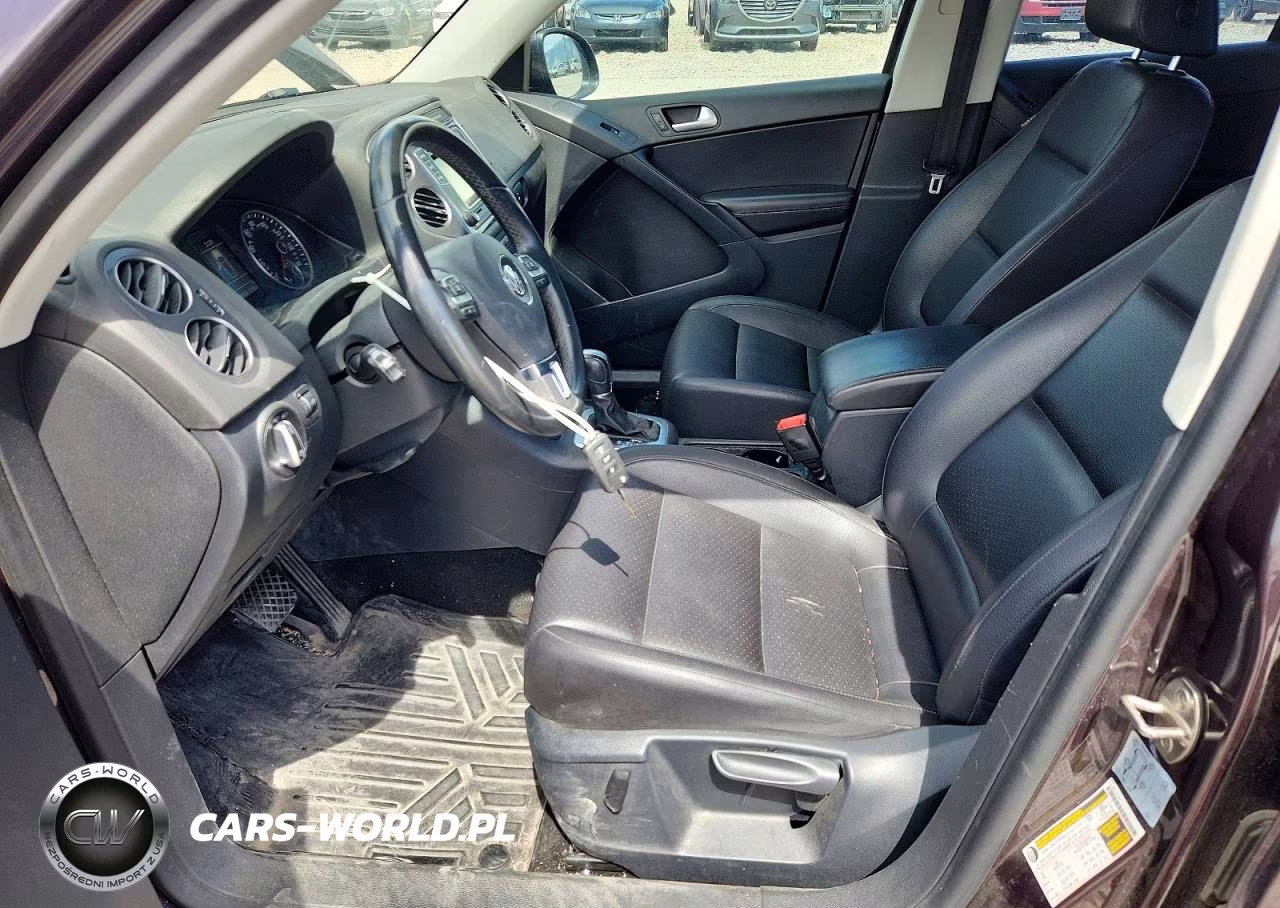 2016 Volkswagen Tiguan S VIN:WVGAV7AXXGW601882 - 7