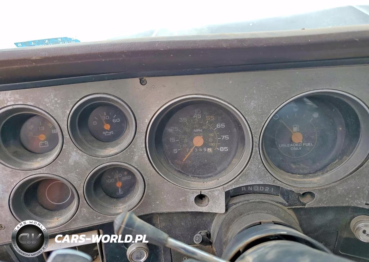 1987 GMC R15 Conventional R1500 VIN:1GTER14K8HS524493 - 9