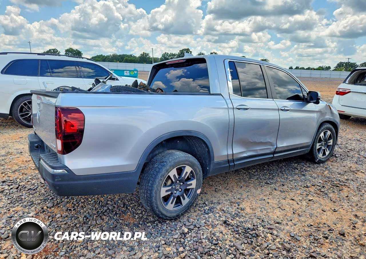 2018 Honda Ridgeline Rtl VIN:5FPYK3F69JB004312 - 3