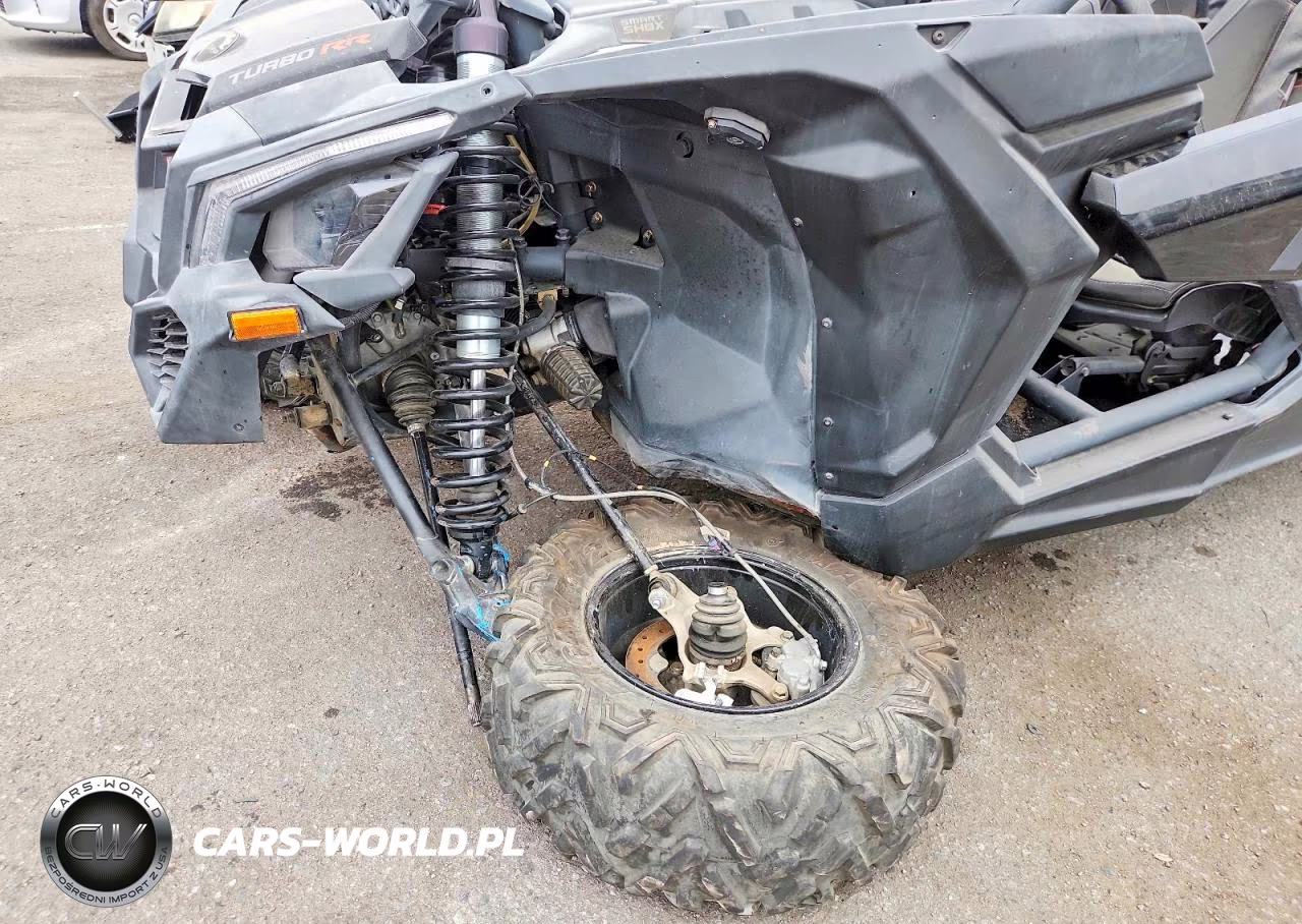 2023 Can-Am Maverick X3 Utility Vehicle VIN:3JBVNAV25PE000765 - 9