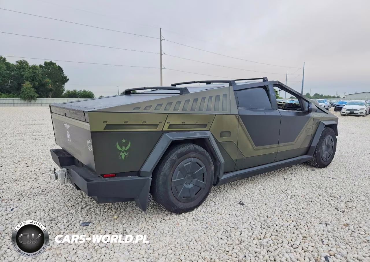 2024 Tesla Cybertruck VIN:7G2CEHED5RA012677 - 3