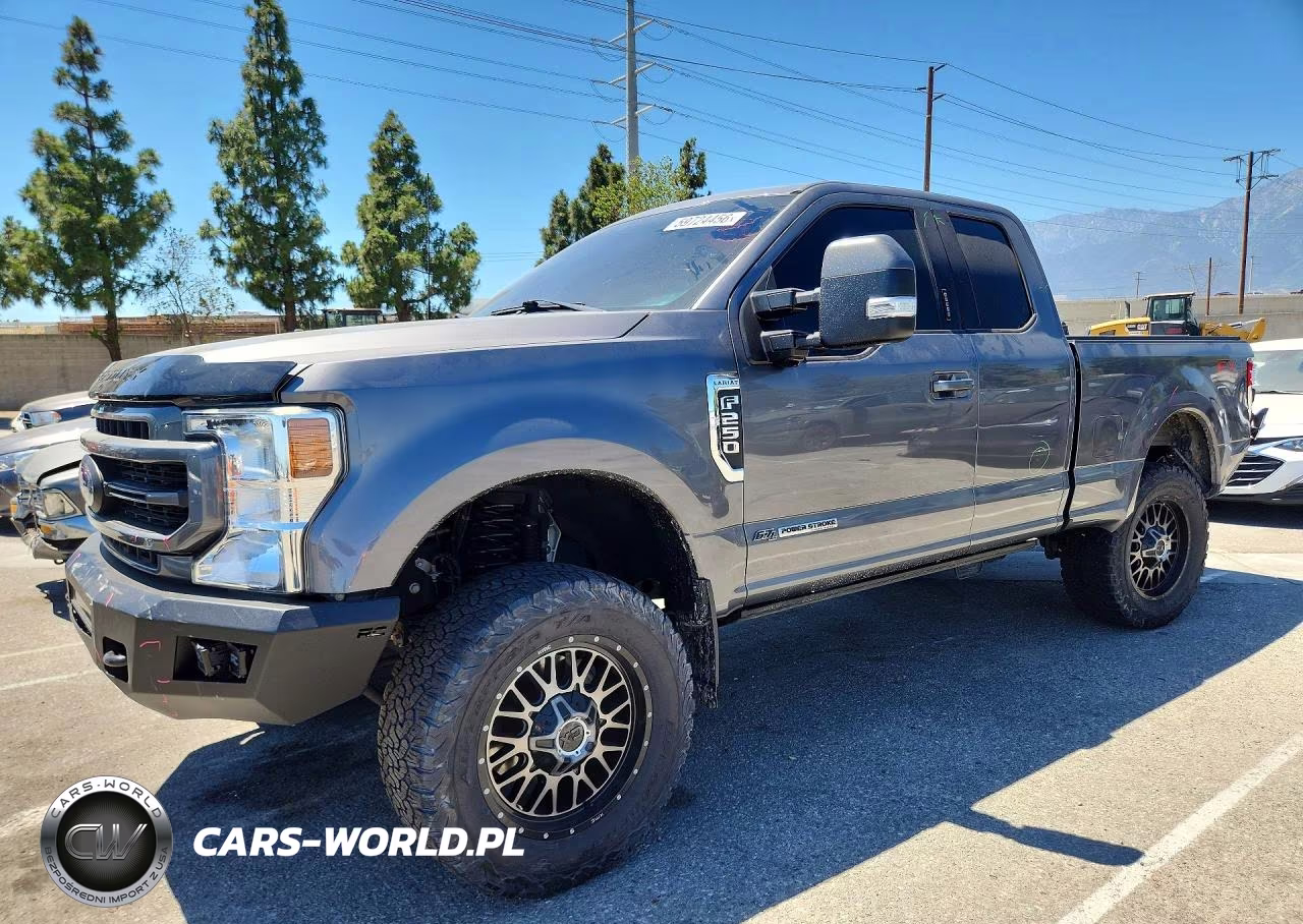 2022 Ford F250 Super Duty – zdjęcie 1 z 12