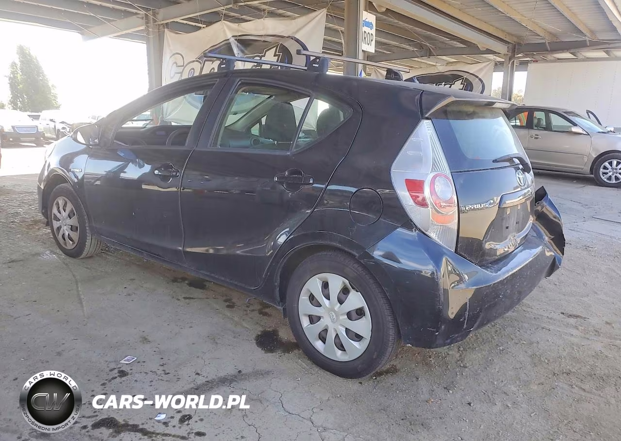 2014 Toyota Prius C Two VIN:JTDKDTB35E1560569 - 2