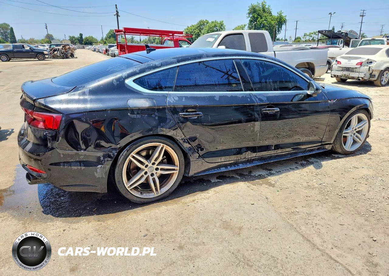 2018 Audi A5 Premium Plus S-Line VIN:WAUENCF59JA024589 - 3