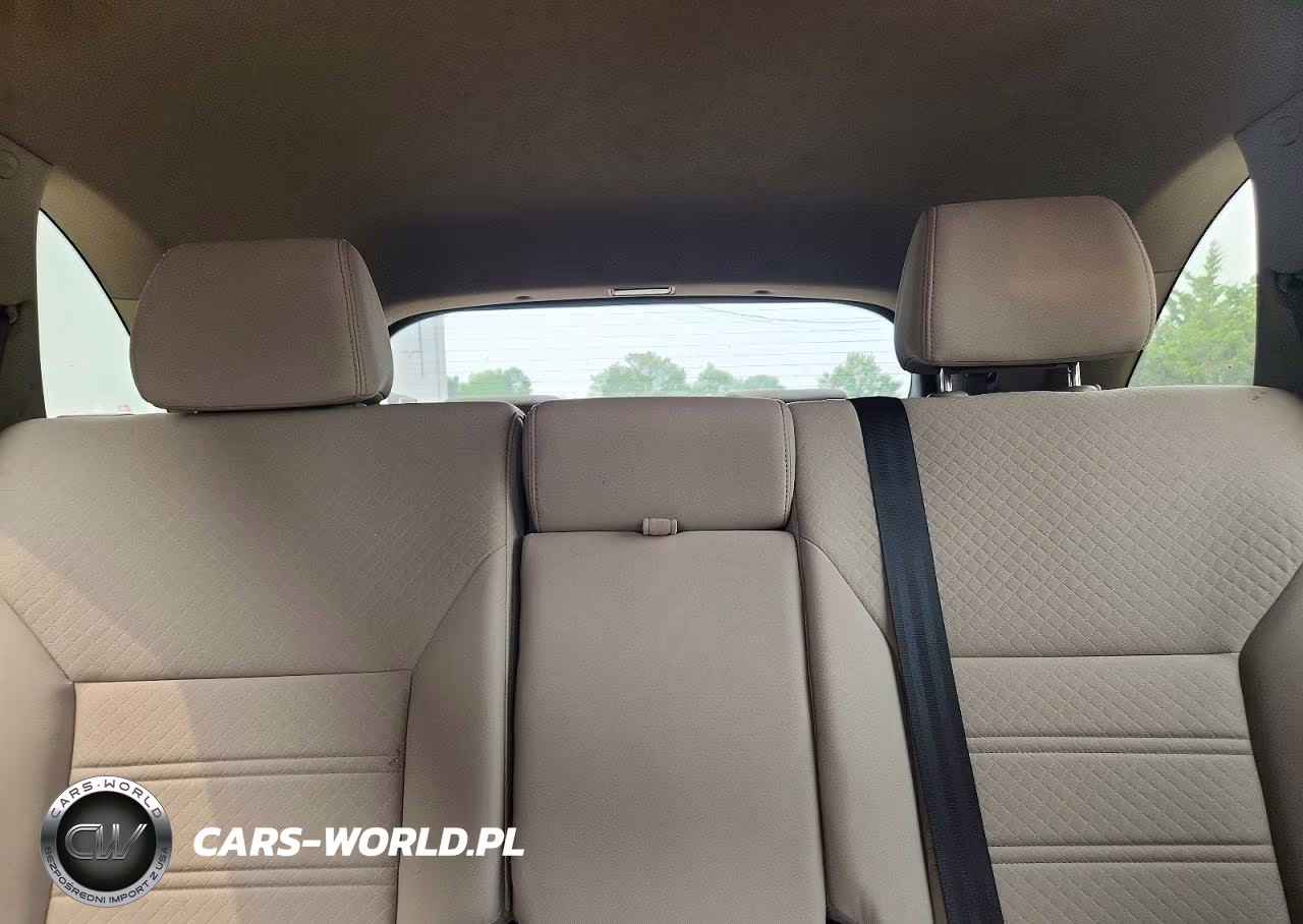 2017 Kia Sorento Lx VIN:5XYPGDA5XHG240299 - 10