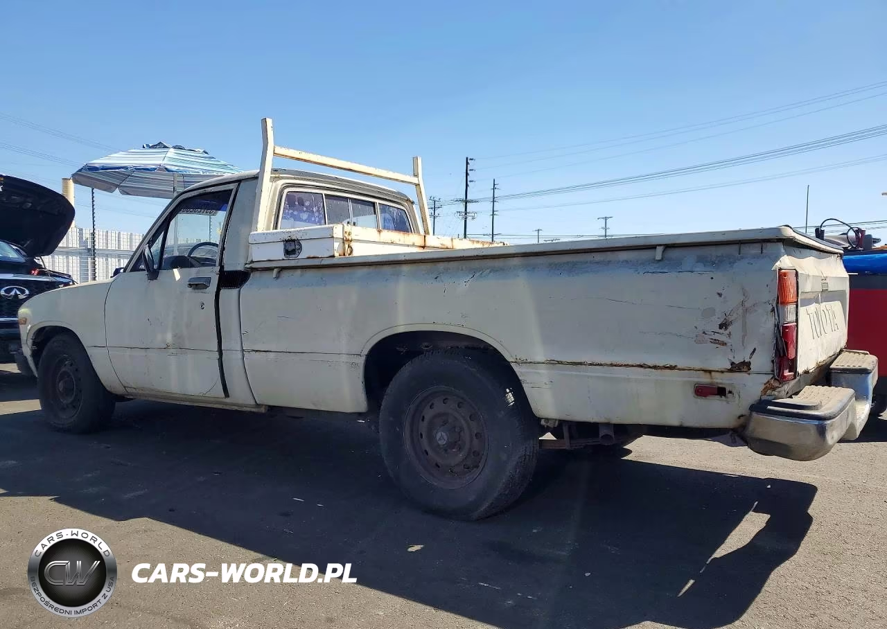1982 Toyota Pickup - Cab Chassis 1-2 Ton Dlx VIN:JT4RN44D3C0076166 - 2
