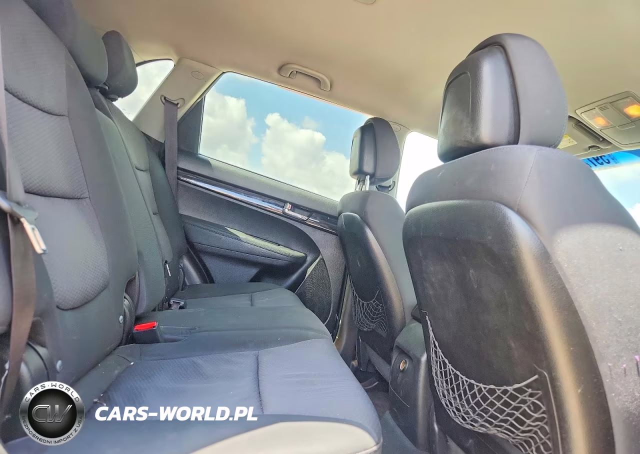 2012 Kia Sorento Lx VIN:5XYKT3A16CG202753 - 11