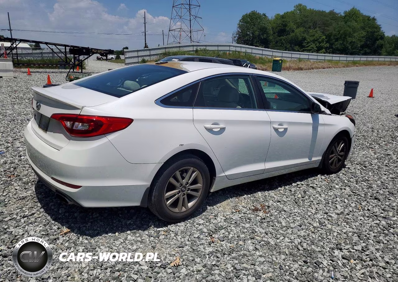 2016 Hyundai Sonata Se VIN:5NPE24AF0GH307563 - 3