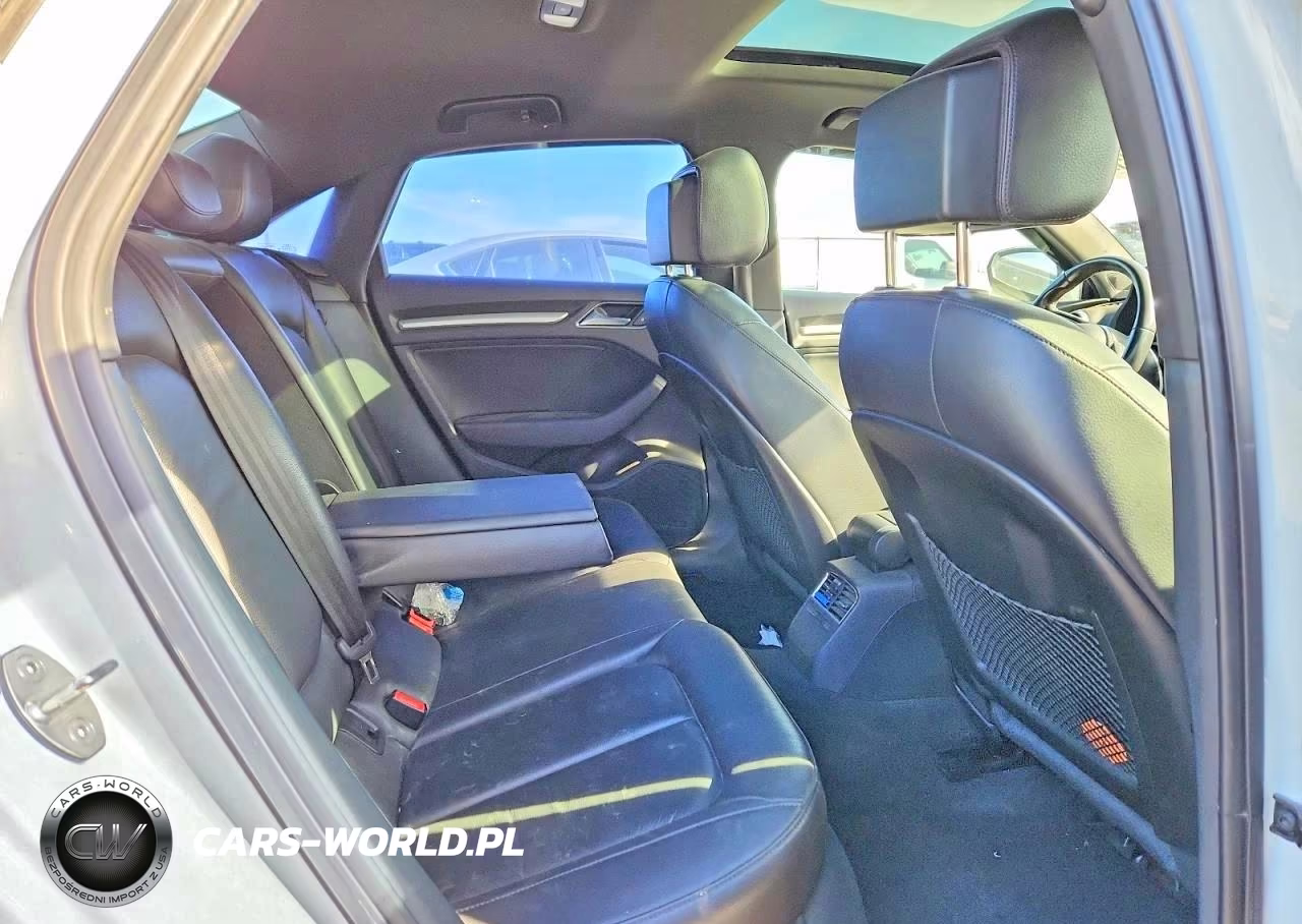 2018 Audi A3 Premium VIN:WAUAUGFF0J1031237 - 10