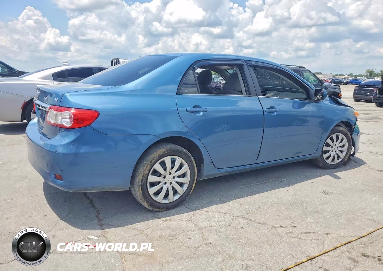 2013 Toyota Corolla Le VIN:5YFBU4EE9DP149625 - 3