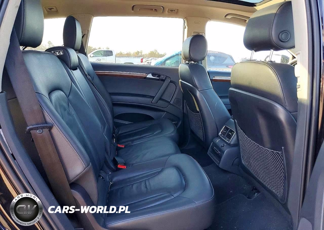 2015 Audi Q7 Premium Plus VIN:WA1LGAFE6FD010173 - 11