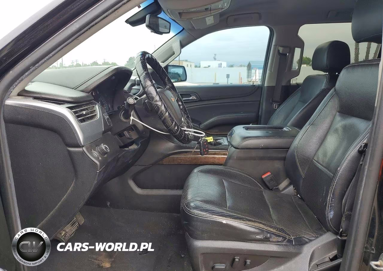 2019 Chevrolet Suburban C1500 Ls VIN:1GNSCGKC8KR337313 - 7