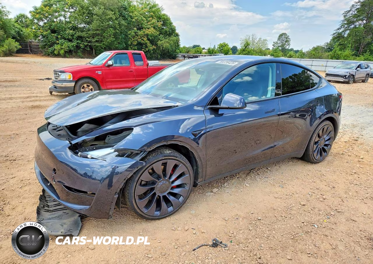 2024 Tesla Model Y – zdjęcie 1 z 12