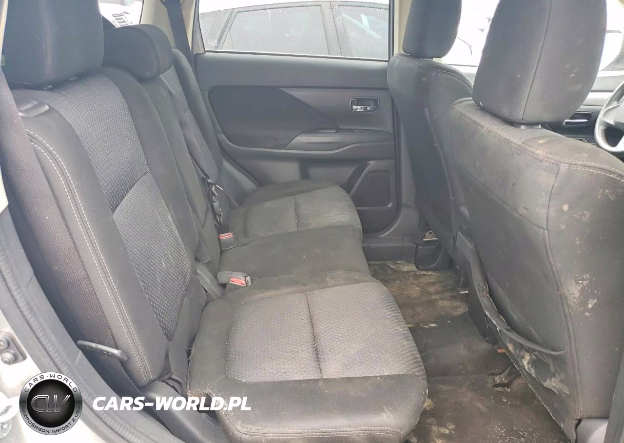 2018 Mitsubishi Outlander Es VIN:JA4AD2A35JJ004211 - 10