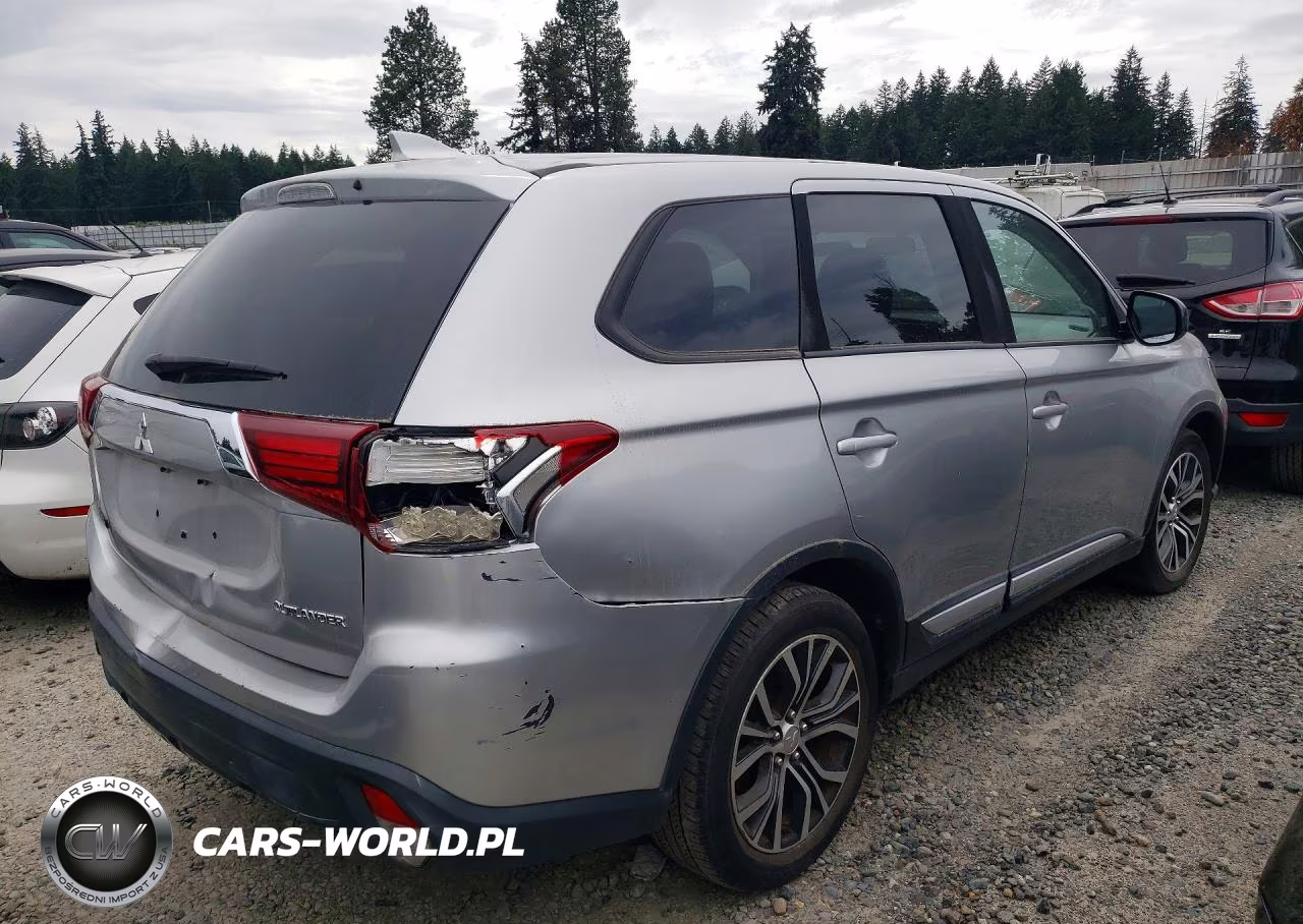 2018 Mitsubishi Outlander Es VIN:JA4AD2A35JJ004211 - 3