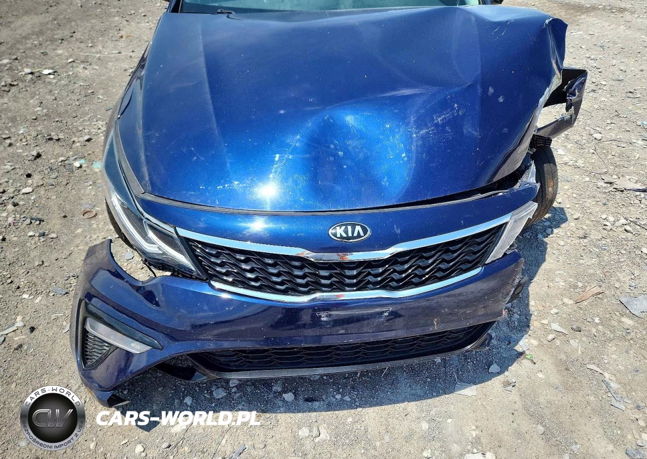 2020 Kia Optima S VIN:5XXGT4L33LG421717 - 11
