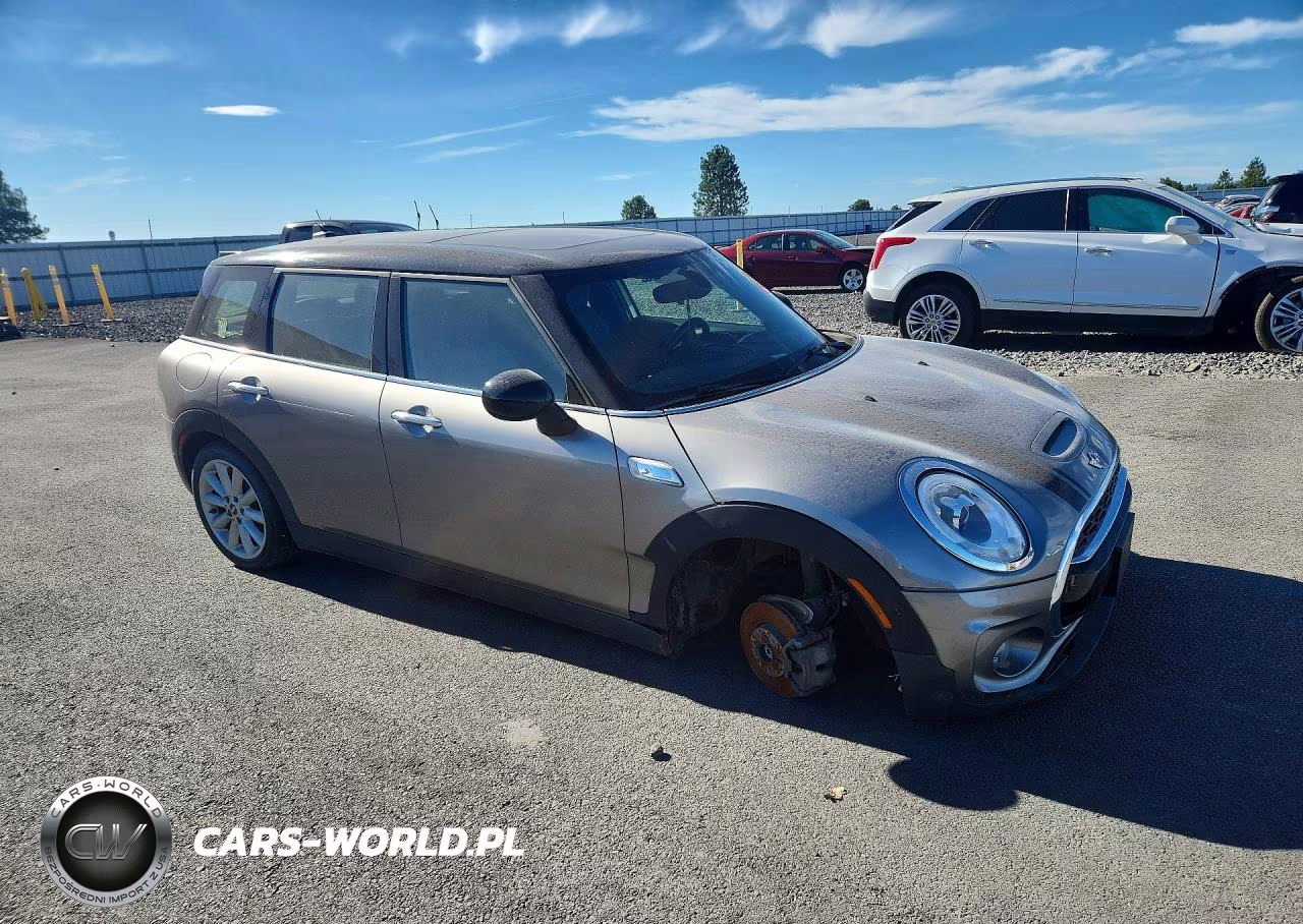 2018 Mini Cooper S Clubman VIN:WMWLN9C56J2B32454 - 4