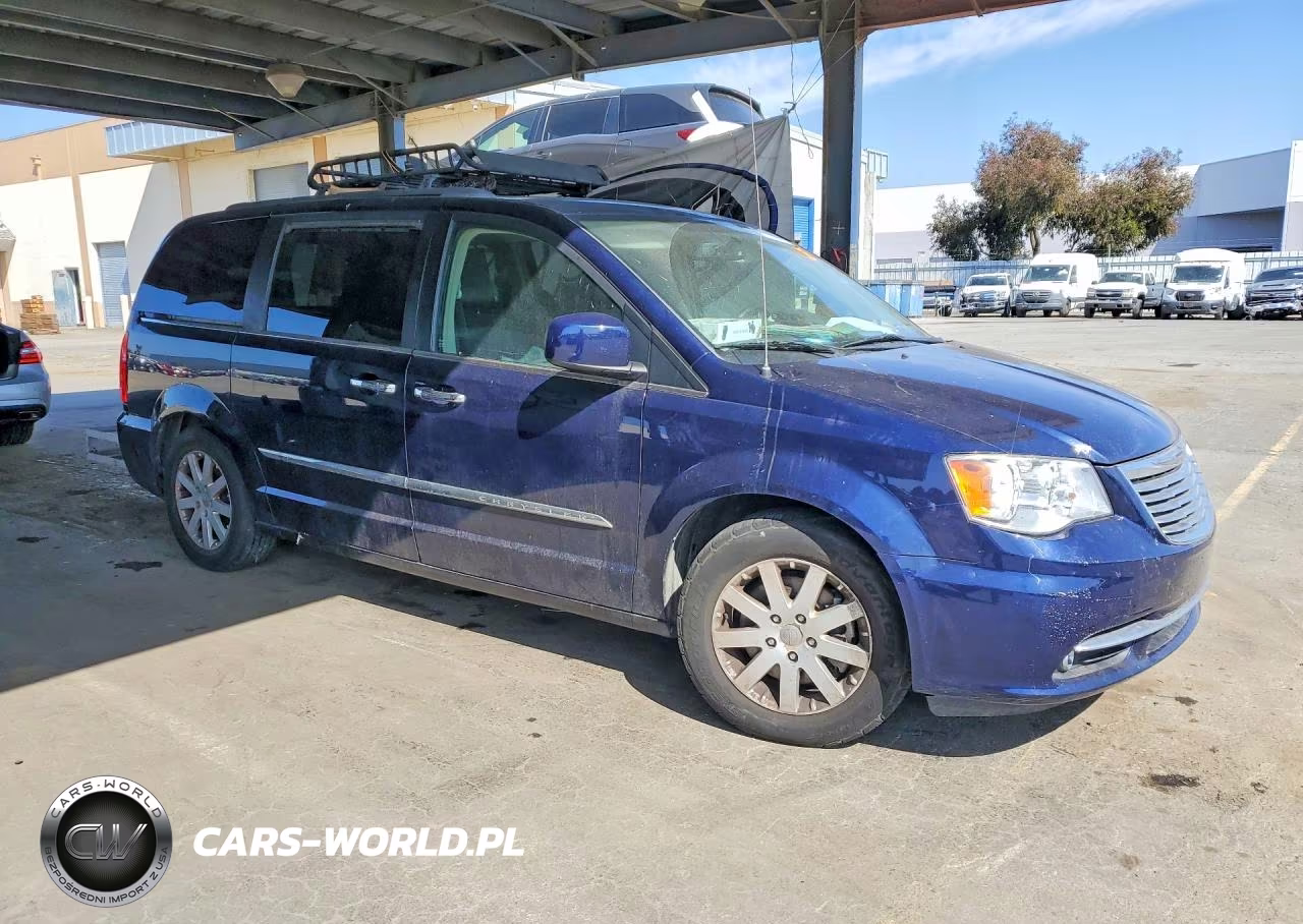2015 Chrysler Town & Country Touring VIN:2C4RC1BG7FR753750 - 4