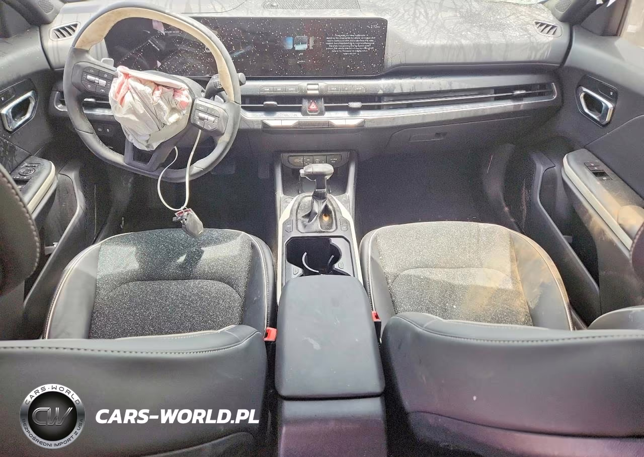 2025 Kia K4 Gt Line VIN:3KPFW4DE5SE245621 - 8