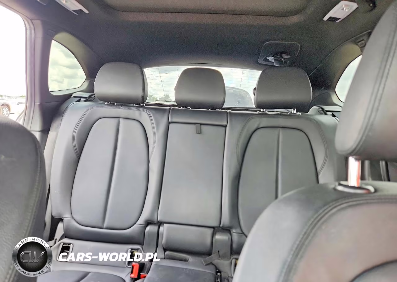 2018 BMW X1 Sdrive28I VIN:WBXHU7C3XJ5H45838 - 10