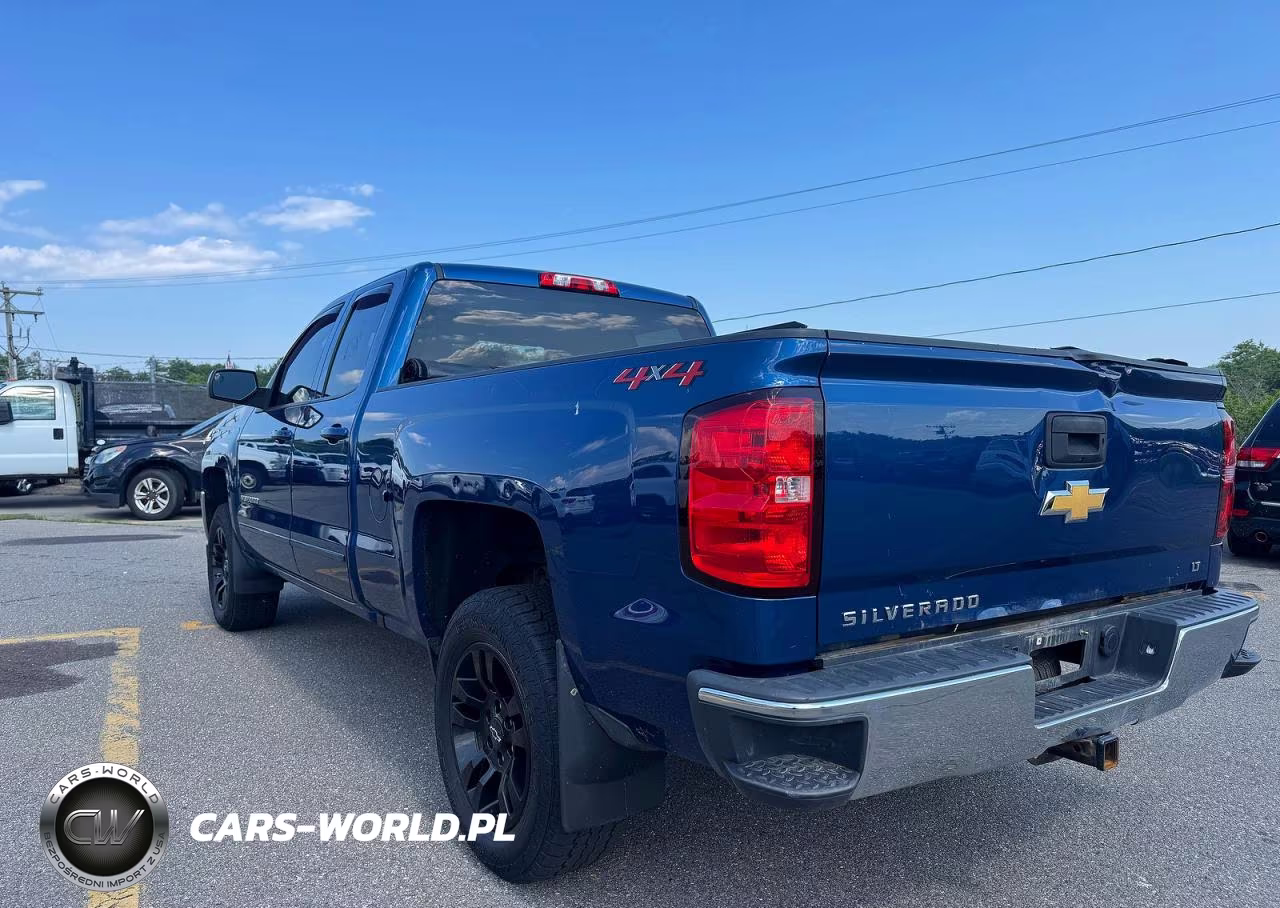 2018 Chevrolet Silverado K1500 Lt VIN:2GCVKREC4J1111440 - 3