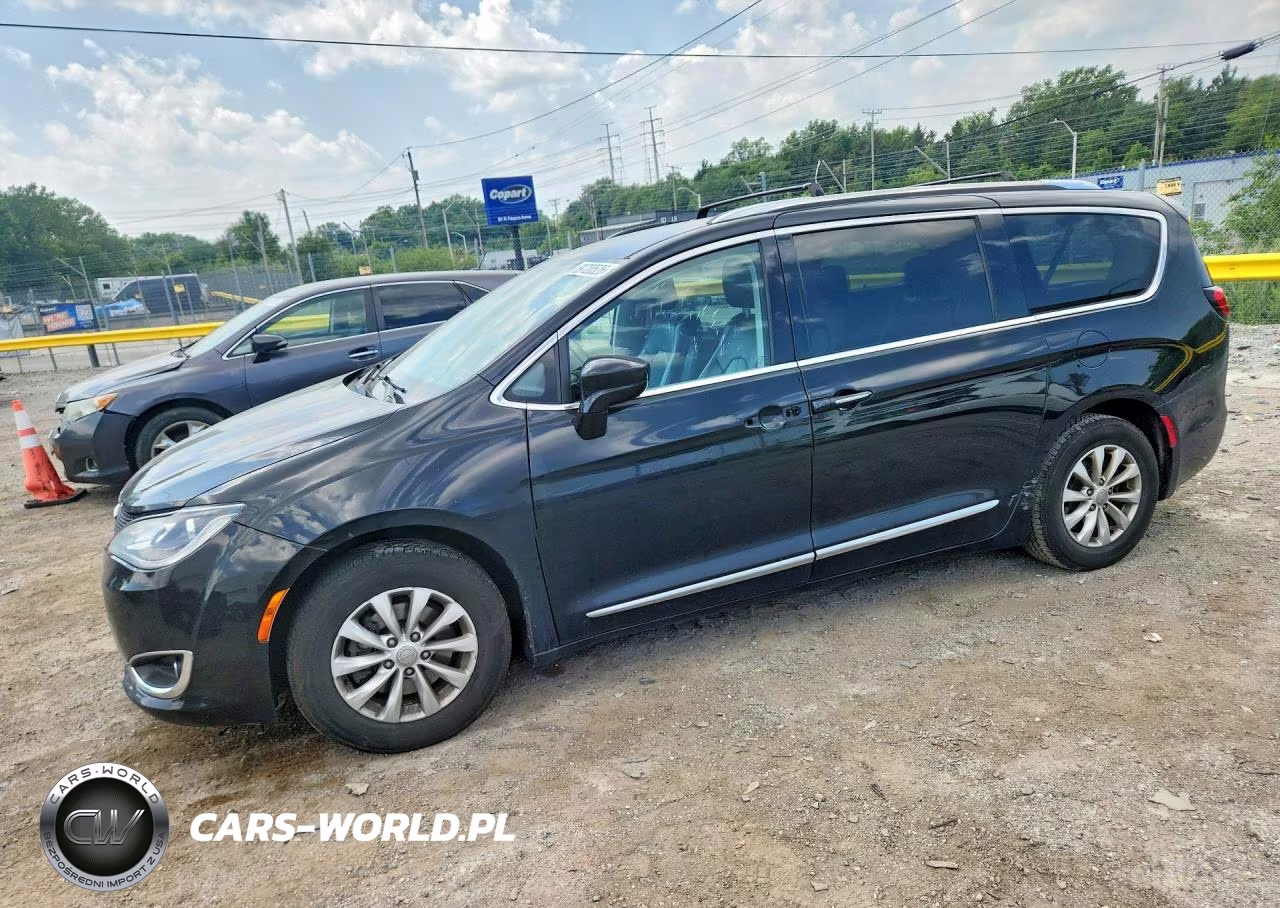 2019 Chrysler Pacifica Touring L