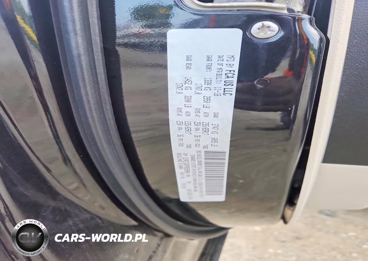 2019 Chrysler Pacifica Touring L VIN:2C4RC1BG7KR596909 - 13