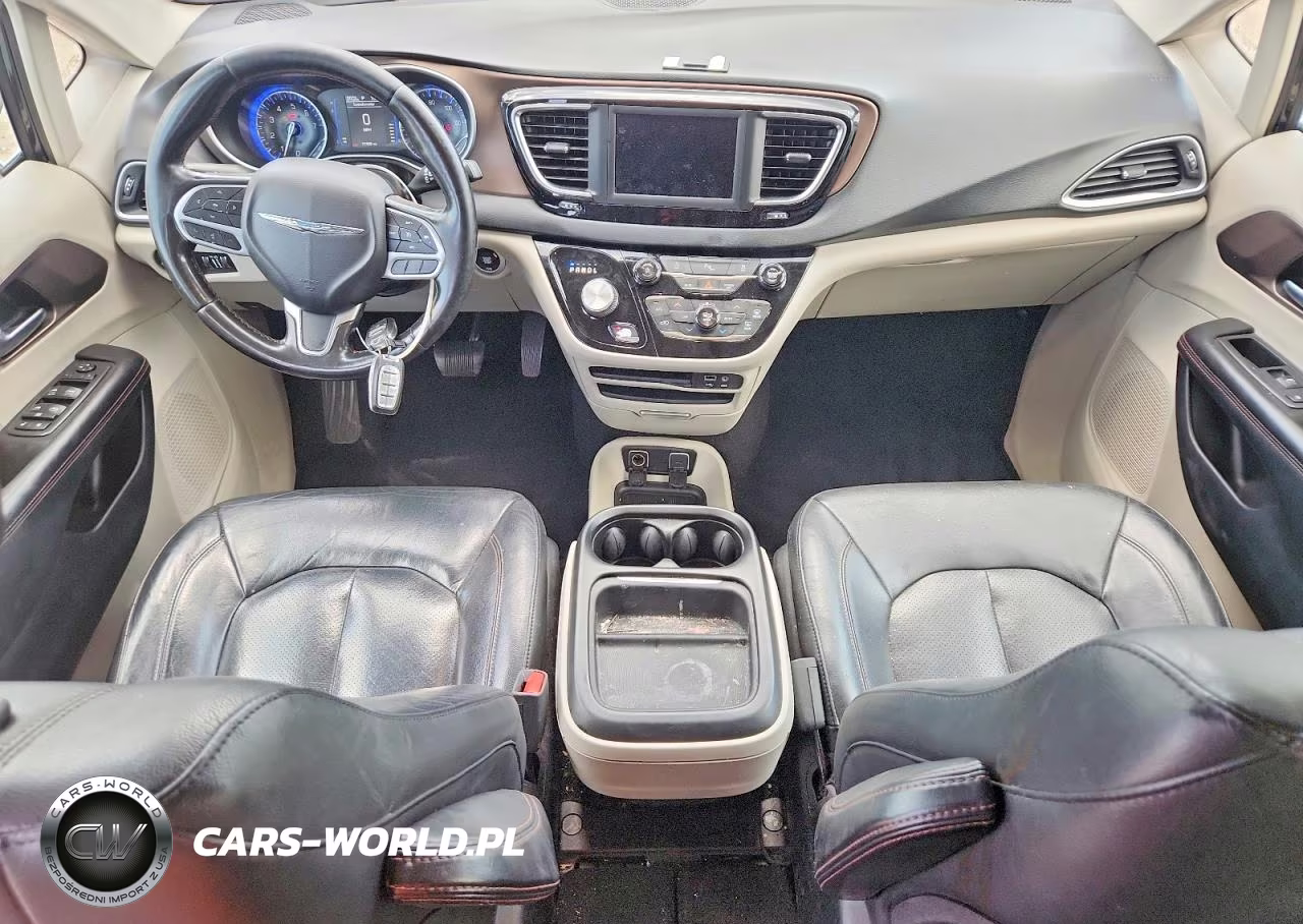 2019 Chrysler Pacifica Touring L VIN:2C4RC1BG7KR596909 - 8