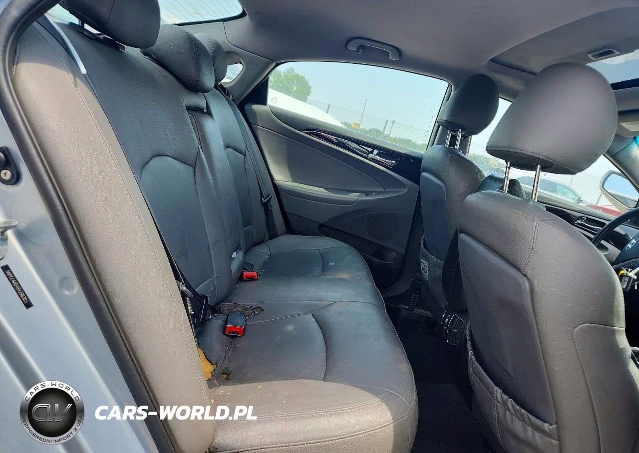 2011 Hyundai Sonata VIN:5NPEC4AB1BH296303 - 10
