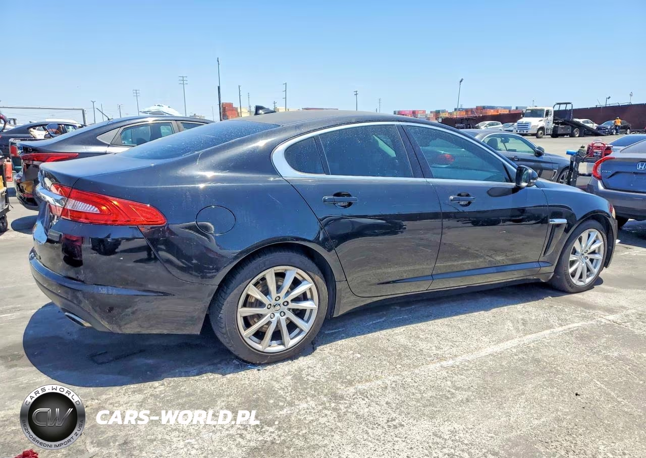 2013 Jaguar Xf VIN:SAJWA0E77D8S70459 - 3