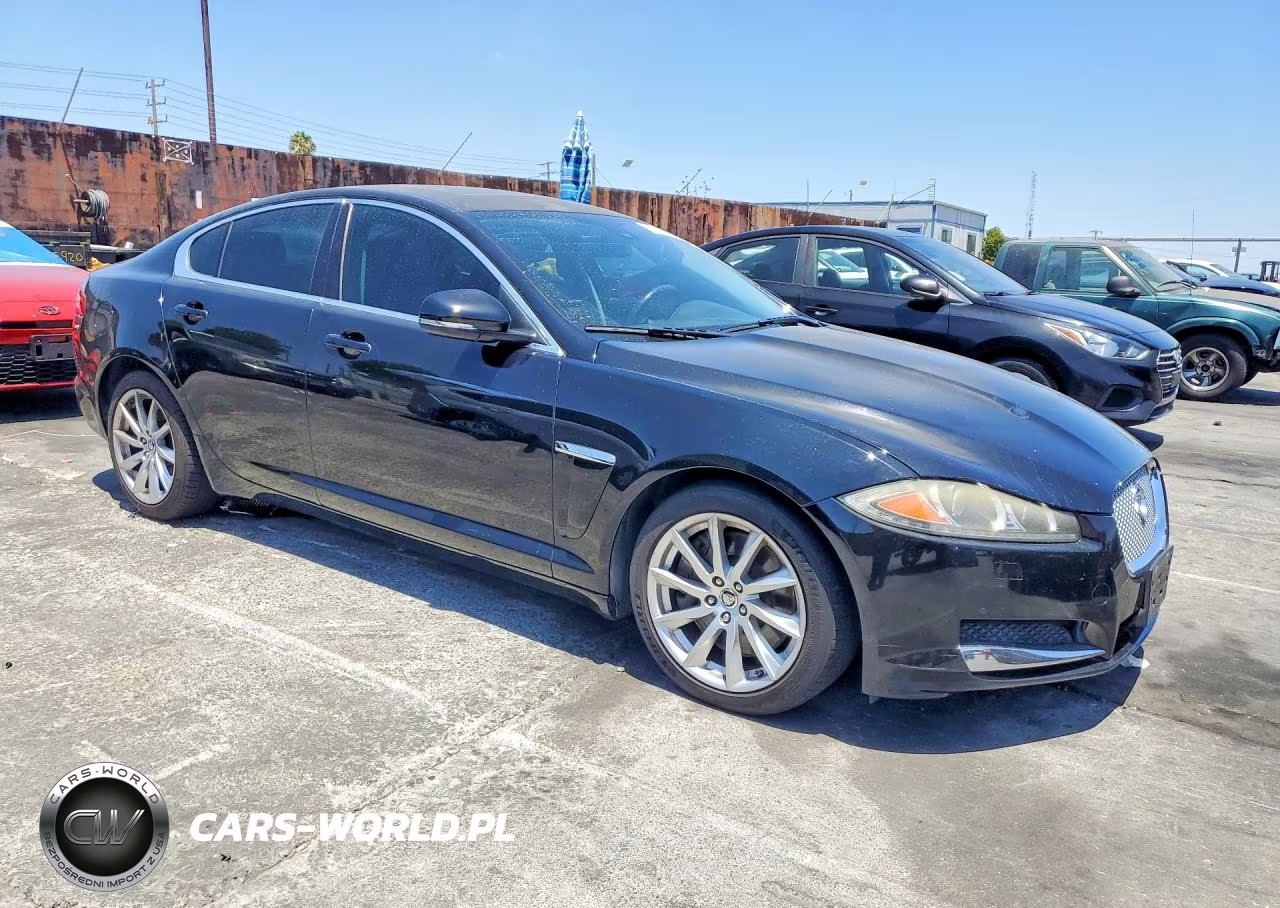 2013 Jaguar Xf VIN:SAJWA0E77D8S70459 - 4